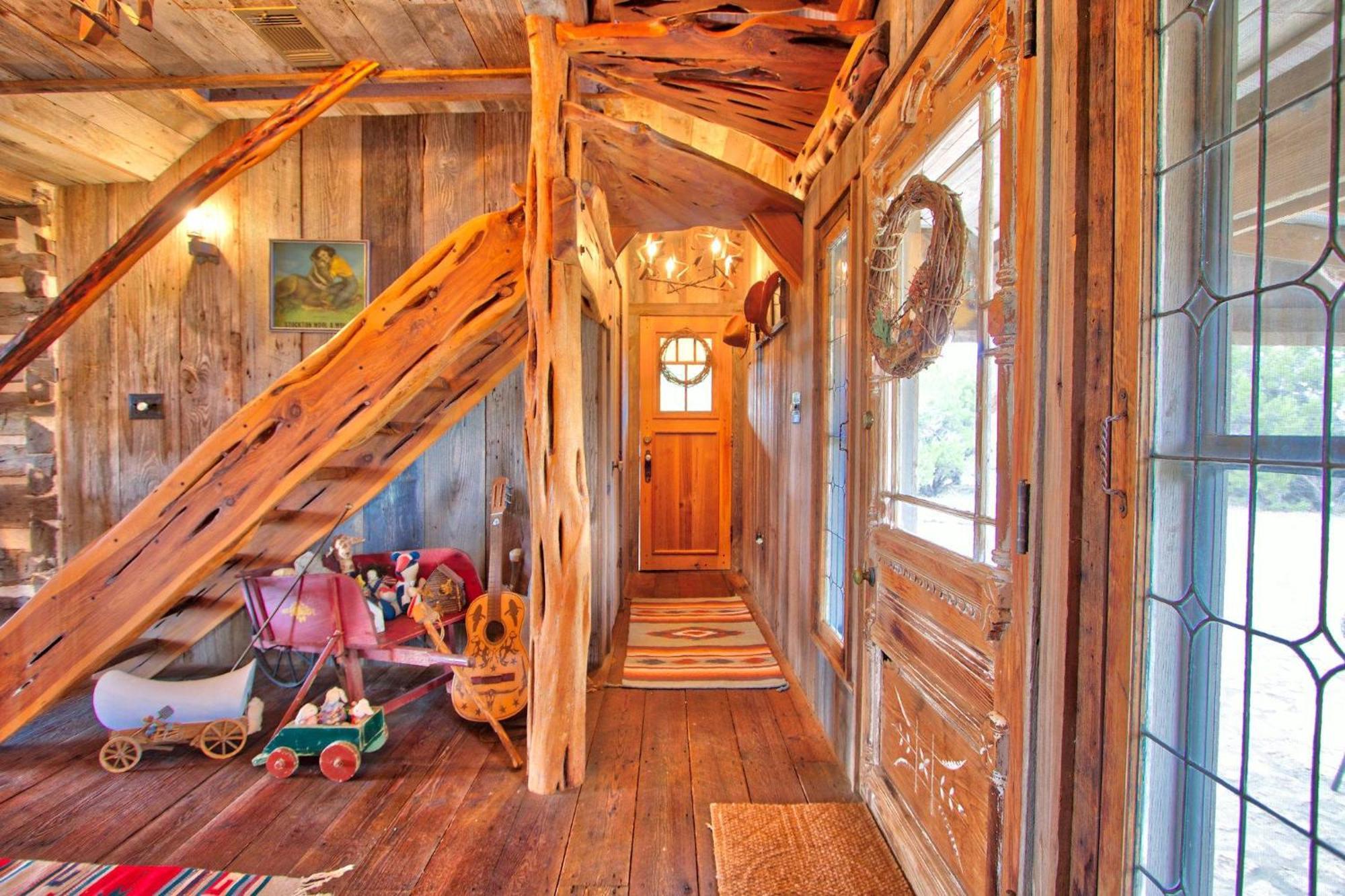 Log Cabin At Old Glory Ranch Wimberley Exterior foto